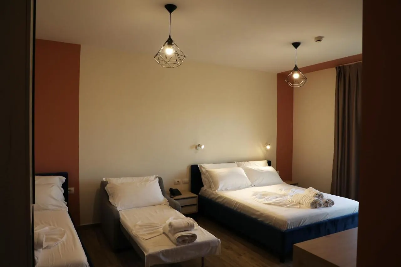 Hotel Triumf Shëngjin